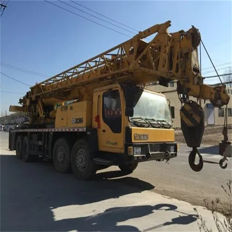 乐至哪里有专业吊车出租